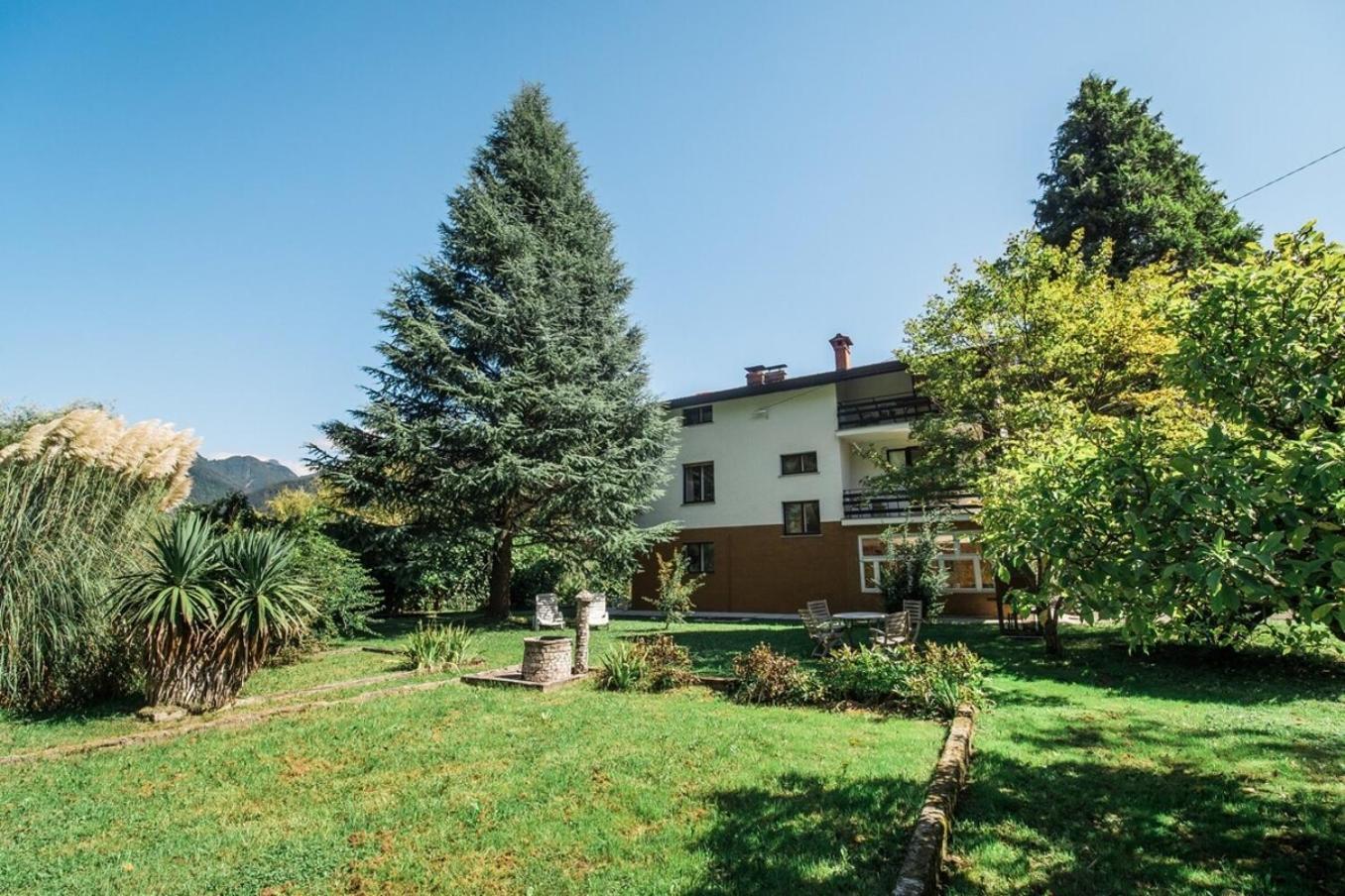 Vila Labod, Unique Villa At The Lake Most Na Soci Exterior photo