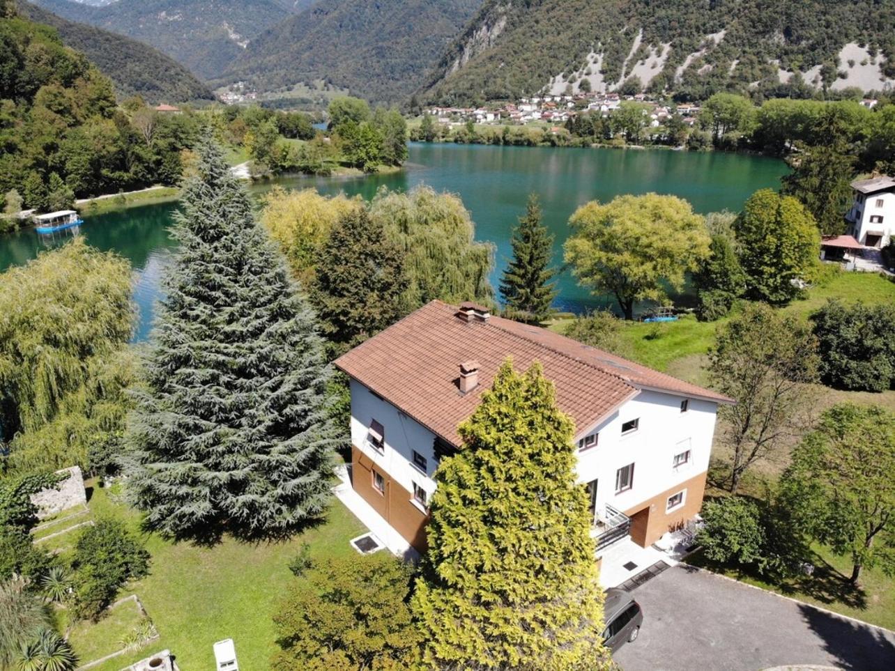 Vila Labod, Unique Villa At The Lake Most Na Soci Exterior photo